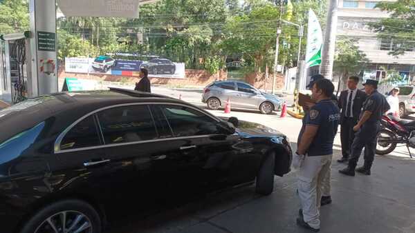 Un hombre de 77 años fue baleado cuando intentaron robarle su reloj
