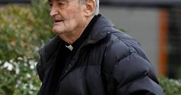 La Nación / Italia bloquea extradición de cura que colaboró con la dictadura argentina
