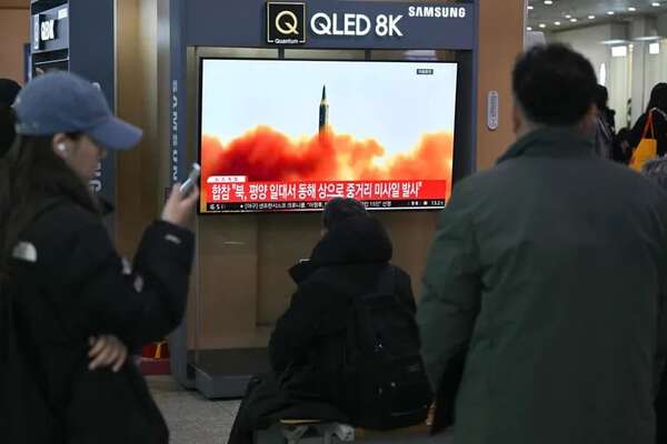 Corea del Norte lanza un misil balístico de rango intermedio al mar de Japón - Mundo - ABC Color