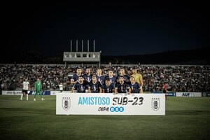 Versus / La Albirroja sub 23 recibió un fuerte golpe ante Uruguay