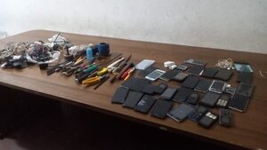 Requisan celulares y otros elementos prohibidos en el Penal de Emboscada - Judiciales.net