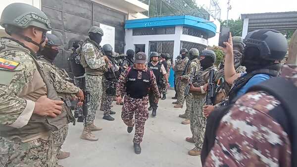 Liberaron a todos los guardiacárceles secuestrados por bandas criminales en Ecuador - .::Agencia IP::.