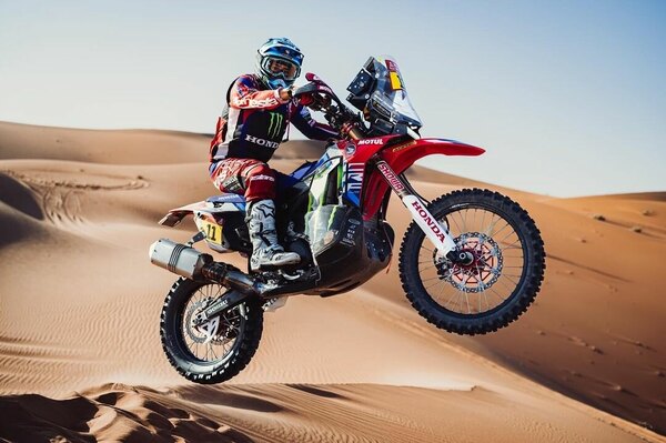Versus / Cornejo se adelanta a los hermanos Benavides en la etapa 7 del Dakar