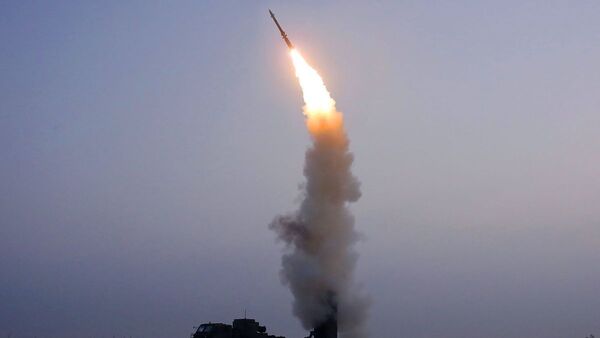 Corea del Norte lanzó otro misil balístico de medio alcance al mar de Japón | 1000 Noticias