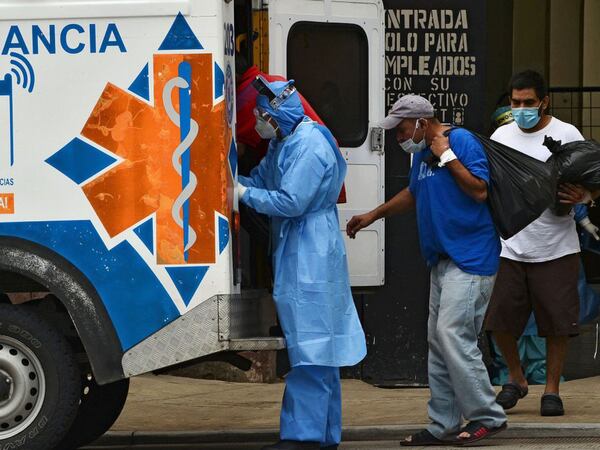 Piden “no bajar la guardia” ante aumento de casos de COVID-19 en América Latina | 1000 Noticias