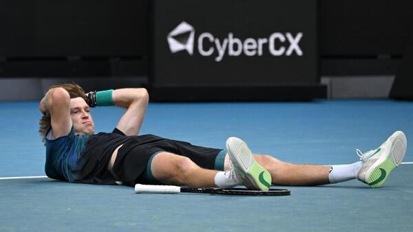 Rublev y Fritz, con apuros a segunda ronda
