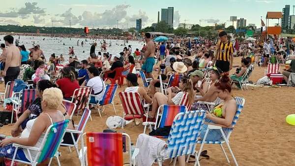 Encarnación recibe casi a 30.000 veraneantes cada fin de semana, según estiman - Viajes - ABC Color