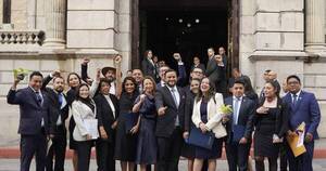 La Nación / Corte obliga a diputados de Arévalo a jurar como independientes