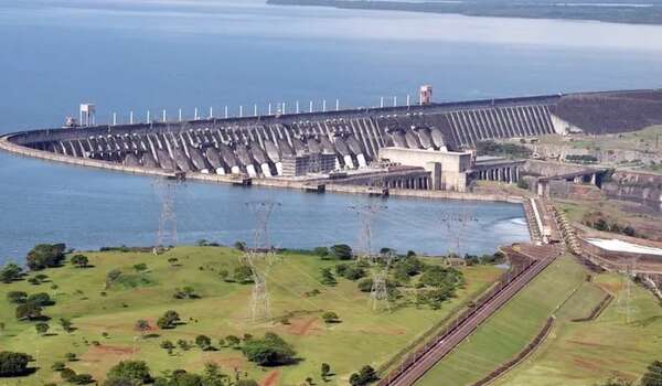 Encuentro Peña-Lula: tarifa 2024 de Itaipú y “otros temas de interés común” en agenda - Economía - ABC Color