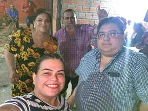 Domingo Adorno dice que “envidian” su éxito - Política - ABC Color
