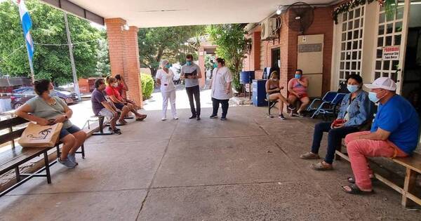 La Nación / Equipo de Salud verifica servicios en hospitales