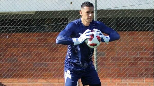 El arquero Bernardo Medina jugará en la segunda división de Chile
