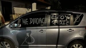 Celebró su regreso a la soltería de una forma peculiar