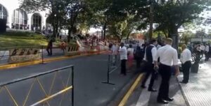 Reportan principio de incendio en el Palacio de Justicia y realizan evacuación