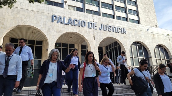 Susto en el Palacio de Justicia por principio de incendio - La Tribuna