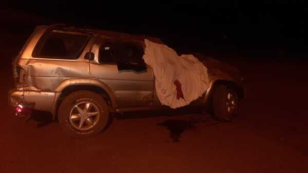 Adolescente muere tras vuelco de camioneta - La Clave