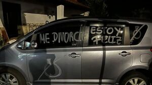Celebró su regreso a la soltería de una forma peculiar