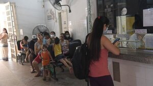 Dengue: Hospitales con alta demanda y poco personal de blanco, denuncian
