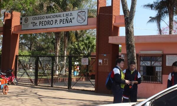Acusan a juez de recibir fuerte suma de dinero para fallar a favor de perdedora de una licitación