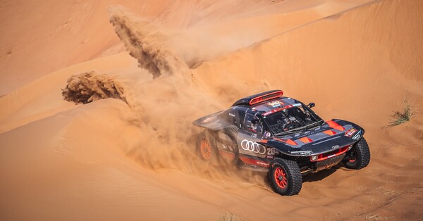 Primer triunfo del sueco Mattias Ekström en la categoría coches del Rally Dakar