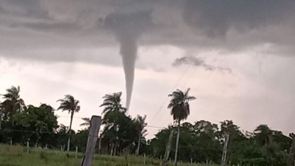 Reportan un embudo de tornado en Misiones