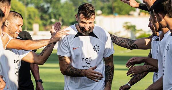 La Nación / Pratto ya entrena y Paiva no se mueve
