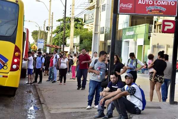 Transporte público: choferes dicen sentirse desprotegidos por el Gobierno - Economía - ABC Color