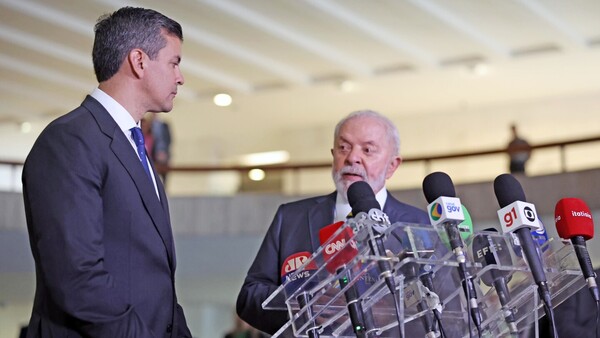 Divergencias sobre tarifa de Itaipú impiden acuerdo entre Peña y Lula