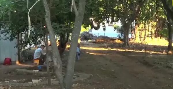 Revitalización de plaza Naciones Unidas: obras no avanzan y vecinos no tienen espacio verde - Nacionales - ABC Color