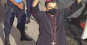 La Nación / Nicaragua expulsó a 17 religiosos al Vaticano