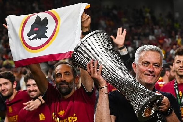 Roma despidió a Mourinho y su nuevo DT es Daniele De Rossi | 1000 Noticias