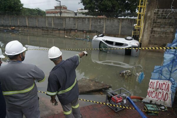 Ascienden a doce los muertos tras las fuertes tormentas en Rio de Janeiro - ADN Digital