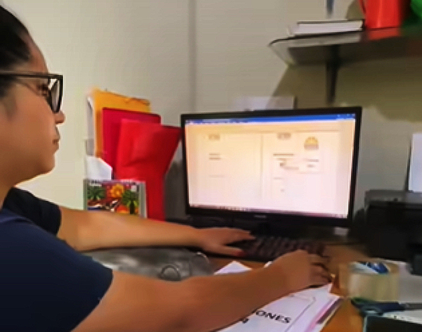 Informatización facilita atención a mujeres víctimas de violencia - La Clave