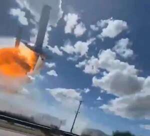 Video: avioneta se estrella en plena ruta mientras combatía un incendio en Chile - Mundo - ABC Color