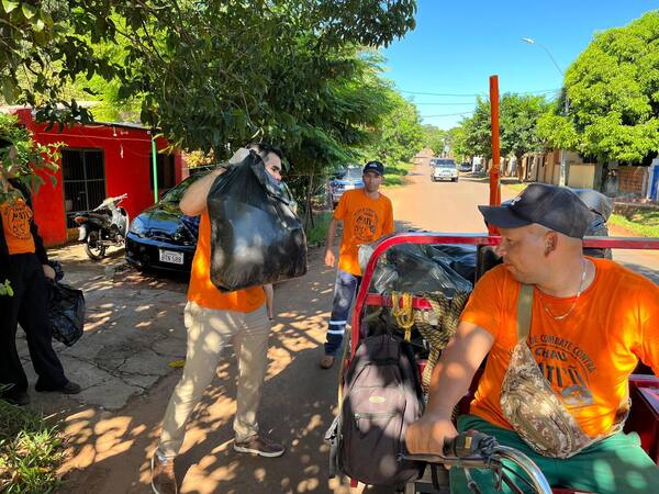 Minga ambiental en Lomas Valentinas