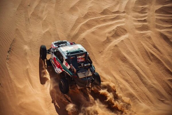 Santos cierra la etapa 9 del Dakar y se acerca al sueño de dar la vuelta