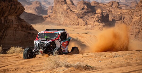 Oscar Santos cierra la etapa 9 del Dakar y se acerca al sueño de dar la vuelta