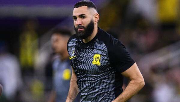 Benzema denuncia al ministro francés del Interior por difamación