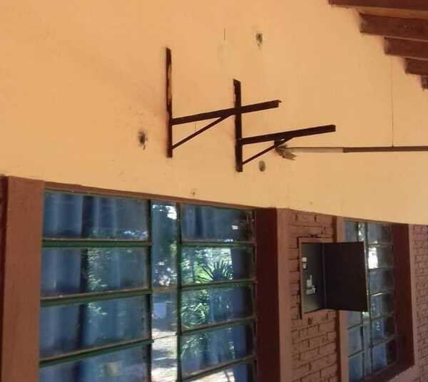 Hurto en escuela pública de Santa Librada - San Lorenzo Hoy