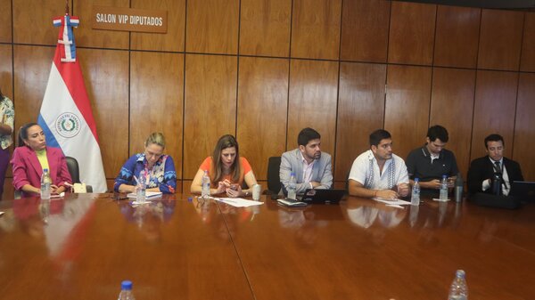 No se puede aplicar estacionamiento tarifado si no se cuenta con buen servicio de transporte público, sostiene diputado - MarketData