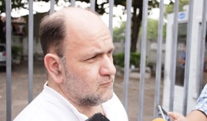 ¡Sillas de oro para el Congreso! Críticas por millonaria compra en plena austeridad