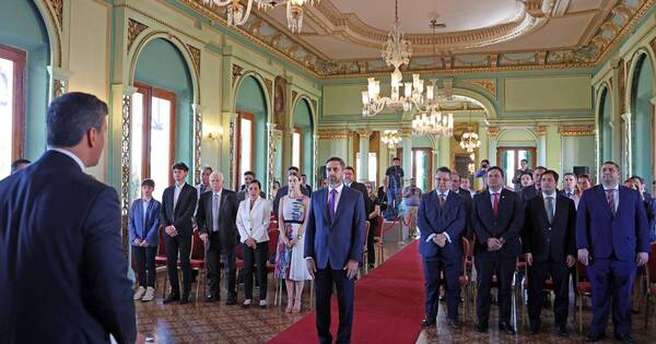 Diario HOY | Peña toma juramento al nuevo embajador de Paraguay ante Israel