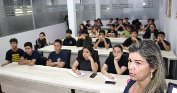 La Nación / Justicia Electoral brinda capacitación a jóvenes en temas electorales