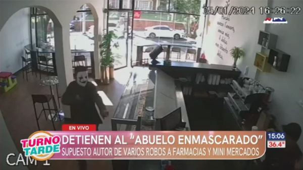 Polis detienen al abuelo enmascarado