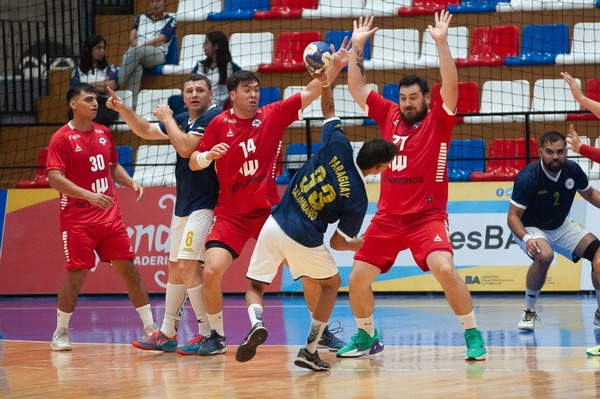 Severa caída guaraní en el Sur Centroamericano de handbol masculino - La Tribuna