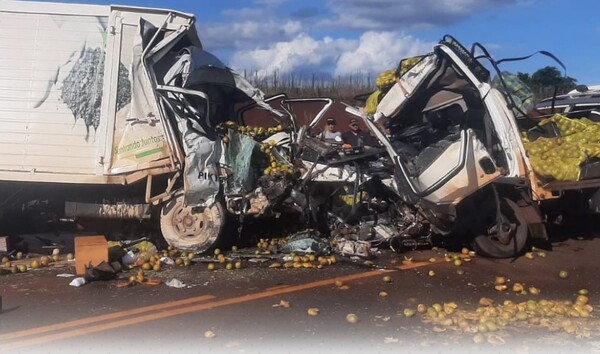 ¡Terrible! Un fallecido y dos heridos deja un accidente frontal en San Rafael del Paraná