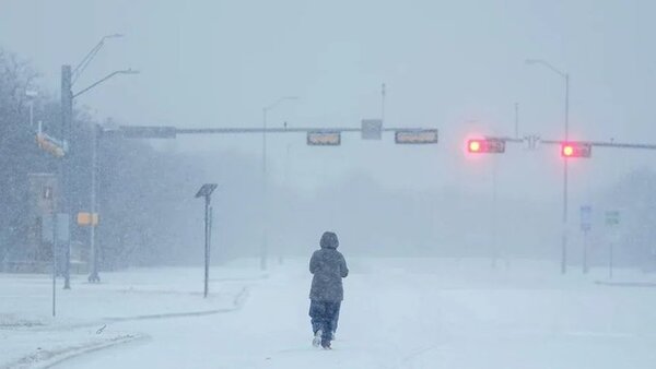Sombrío invierno en EEUU: al menos siete muertos y cortes de energía