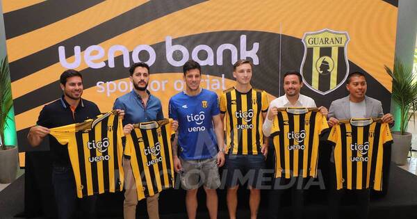 La Nación / La camiseta de Guaraní llega con ueno bank