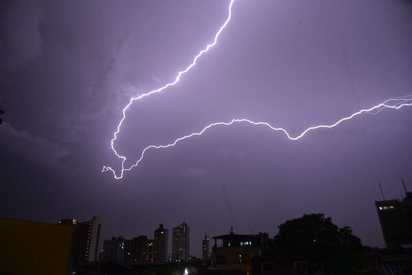 Meteorología: anuncian miércoles caluroso con tormentas eléctricas en Paraguay - Noticiero Paraguay