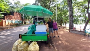 Ruta del Verano: Don Lorenzo se gana la vida con una bebida atípica en Paraguay - La Tribuna